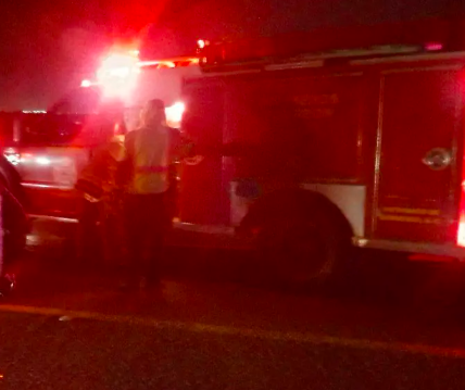 Controlan llamas de un tráiler en Matamoros, Coahuila
