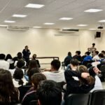 Policía de Torreón alerta sobre los peligros del vapeo en jóvenes