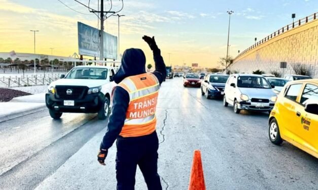 Instalan señalética vial en 10 cruceros de Torreón: Tránsito pide consciencia a conductores