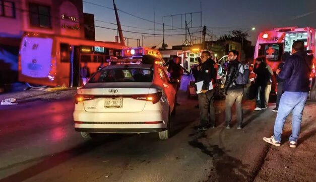 Accidente en el Centro de Torreón deja seis lesionados y un detenido