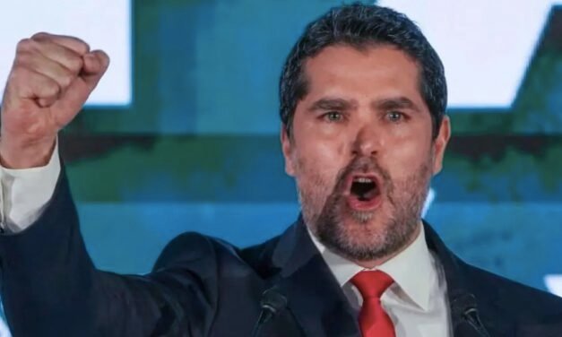 Eduardo Verástegui celebra el avance de Movimiento Viva México hacia su registro como partido político