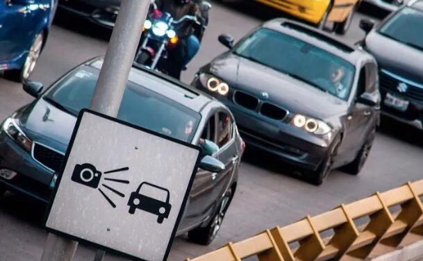 Sheinbaum propone medidas para reducir accidentes en carreteras: Fotomultas y control del transporte de carga