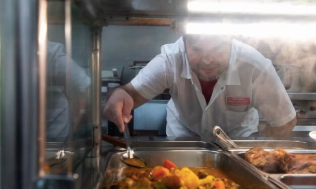 El día sin inmigrantes: El impacto de la ausencia de migrantes en la economía y sociedad de EU