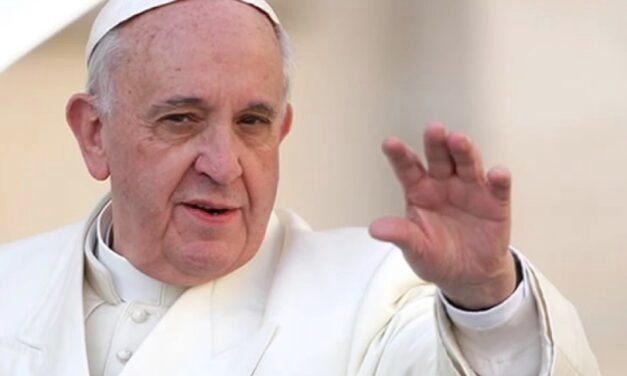 El papa Francisco está “en estado grave”, reporta el Vaticano; sufrió una crisis respiratoria
