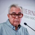Volantes desde el aire exigen la renuncia de Rubén Rocha Moya