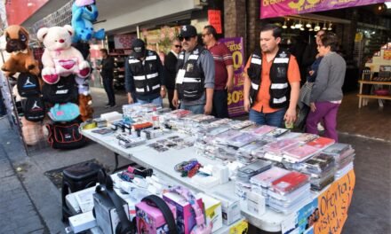 Continuarán operativos de regularización de comerciantes en Torreón