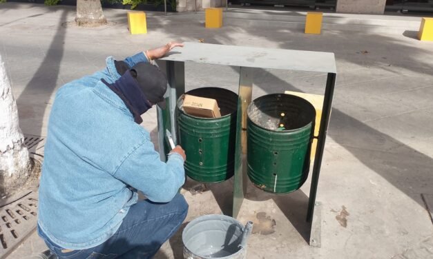 Servicios Públicos da mantenimiento a Centro Histórico de Torreón
