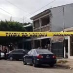 Muere bebé de 6 meses al ser olvidada en un auto en Cajeme; padre es detenido por homicidio culposo