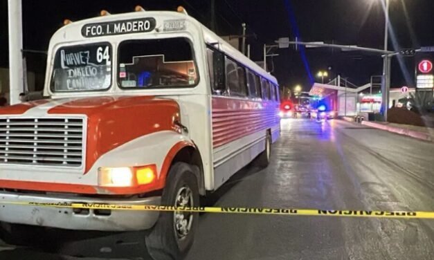 Tragedia en el Centro de Torreón: menor de 13 años muere atropellado por camión