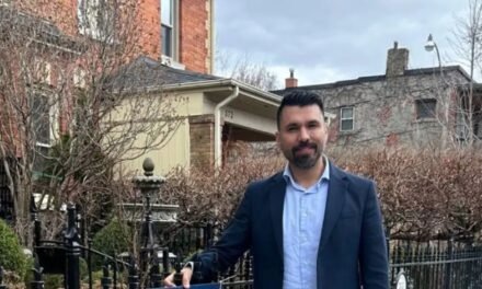 Luis Ibarra, periodista de Torreón, busca hacer historia en el Parlamento de Canadá