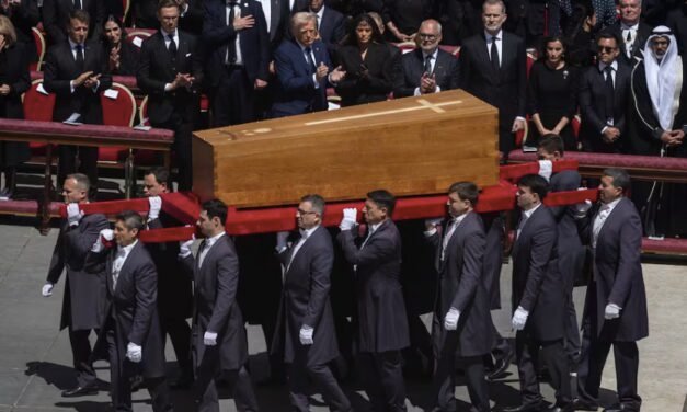 Funeral de Papa Francisco reúne a líderes mundiales y miles de fieles en Roma