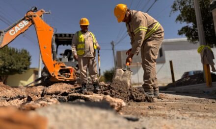 Inicia obra de drenaje en calle Ramón Corona del Centro de Torreón
