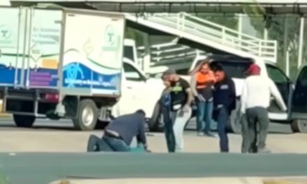 Pelea entre conductores causa alarma en el Periférico de Torreón