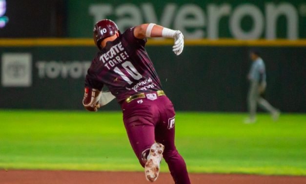 Rieleros apaga a los Algodoneros con doble rally y se lleva el tercero en el Estadio Revolución