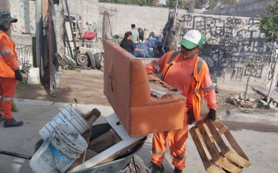 Retiran 160 toneladas de basura en colonias del oriente de Torreón como parte de brigada municipal