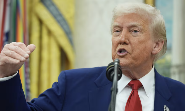 Trump arremete contra jueces por anulación de aranceles a China, México y Canadá: “¡Destruye el poder presidencial!”