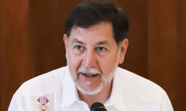 Fernández Noroña acusa a gobernador de Durango de hostigar simpatizantes de Morena con retenes