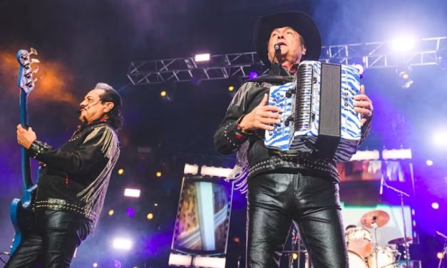 Los Tigres del Norte conquistan Nueva York con su mensaje migrante y un nuevo EP social