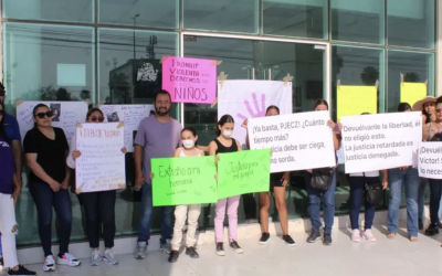 Colectivas feministas exigen justicia por violencia vicaria en La Laguna