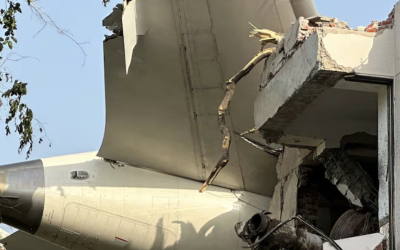 Tragedia aérea en India: un avión de Air India se estrella tras despegar y deja al menos 268 muertos