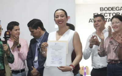 Betzabé Martínez recibe constancia de mayoría y será la próxima alcaldesa de Gómez Palacio