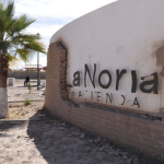 Vecinos de Hacienda La Noria exigen a CFE frenar apagones y responder por daños