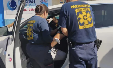 Hombre pierde la vida tras desvanecerse dentro de su vehículo en la colonia Lucio Blanco