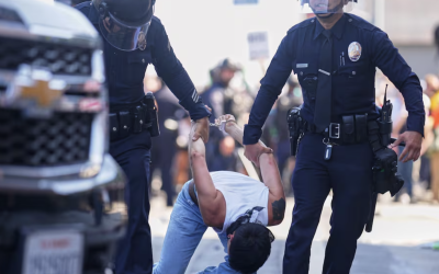 Newsom desafía a Trump por militarizar Los Ángeles ante protestas migratorias