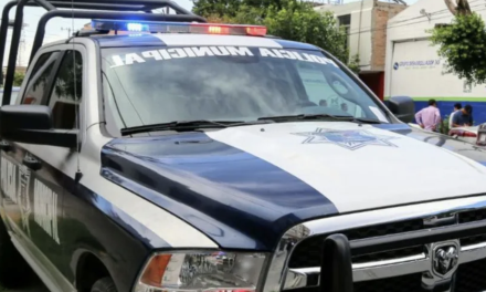 Mujer de 70 años es amenazada por su hijo con un cuchillo en Gómez Palacio