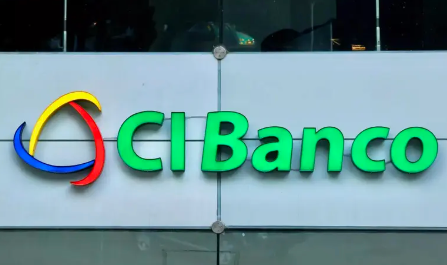 Fuga de clientes tras escándalo: CIBanco comienza a perder fideicomisos tras acusaciones de lavado de dinero en EU