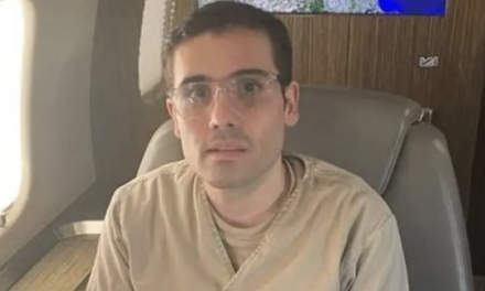 Ovidio Guzmán deja prisión en Chicago, pero sigue bajo custodia en programa de testigos protegidos