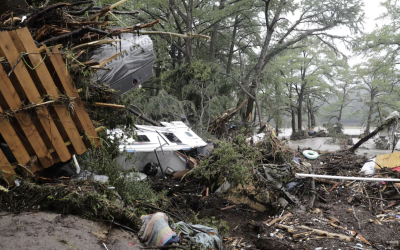 Inundaciones catastróficas en Texas dejan 24 muertos y decenas de desaparecidos