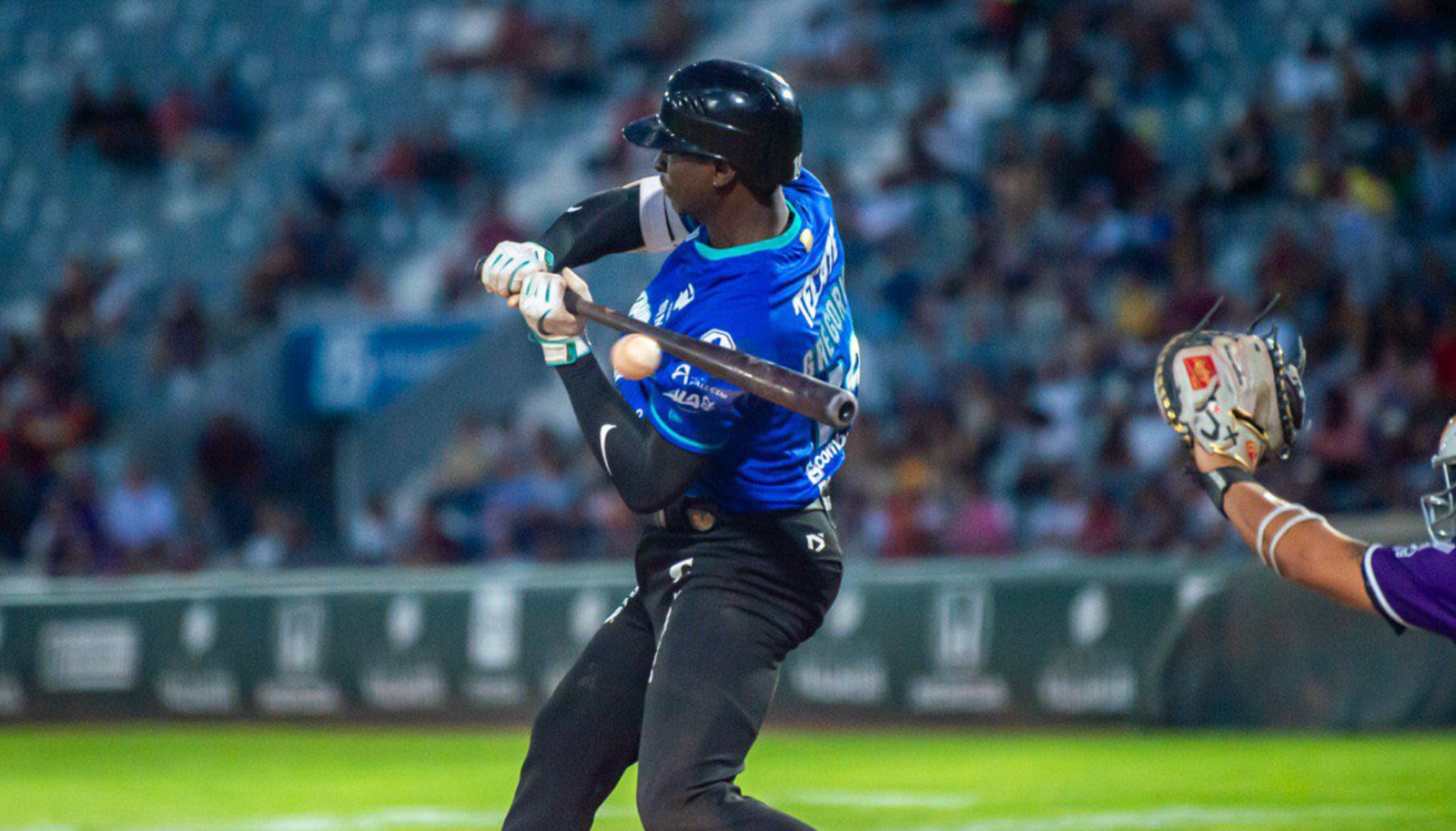 Unión Laguna sufre, pero asegura su pase a playoffs con dramática victoria 7-6 sobre Rieleros