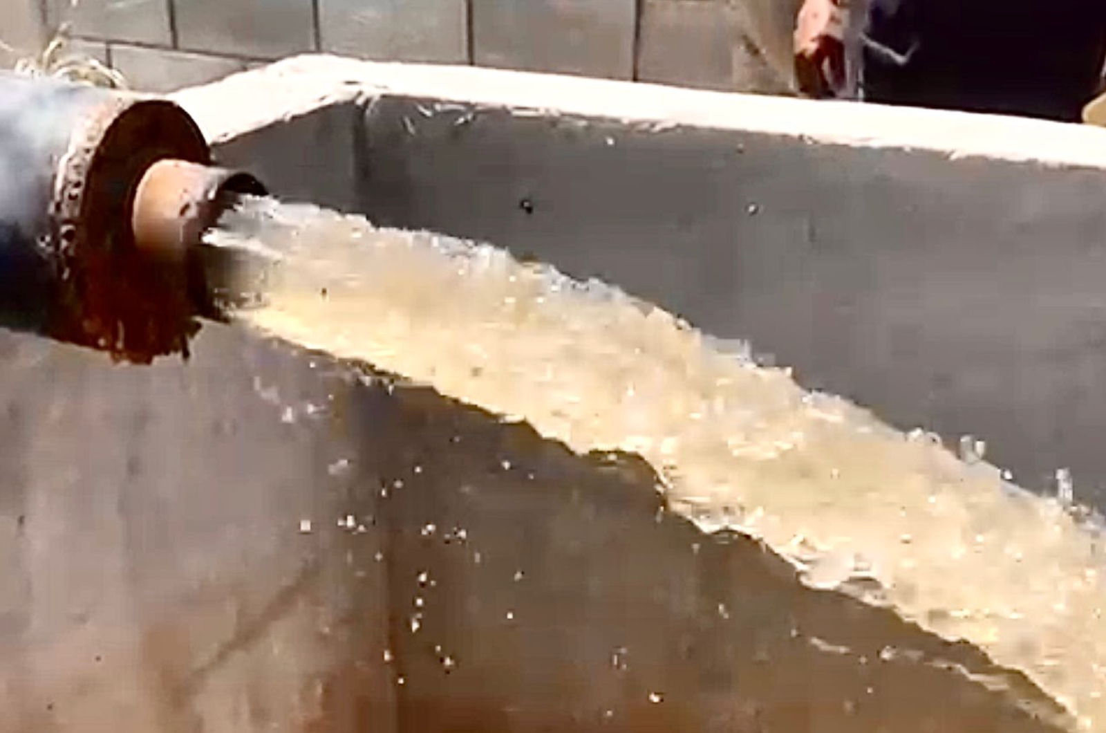 Restablece SIMAS el servicio de agua potable en cinco colonias de Torreón