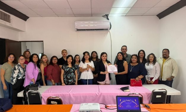 Personal del Instituto Municipal de la Mujer de Gómez Palacio recibe capacitación en perspectiva de género