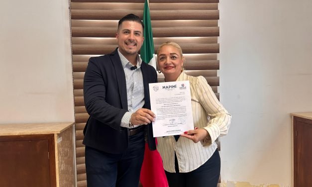 Marina De Llano toma protesta a nuevos directores del Gobierno Municipal de Mapimí