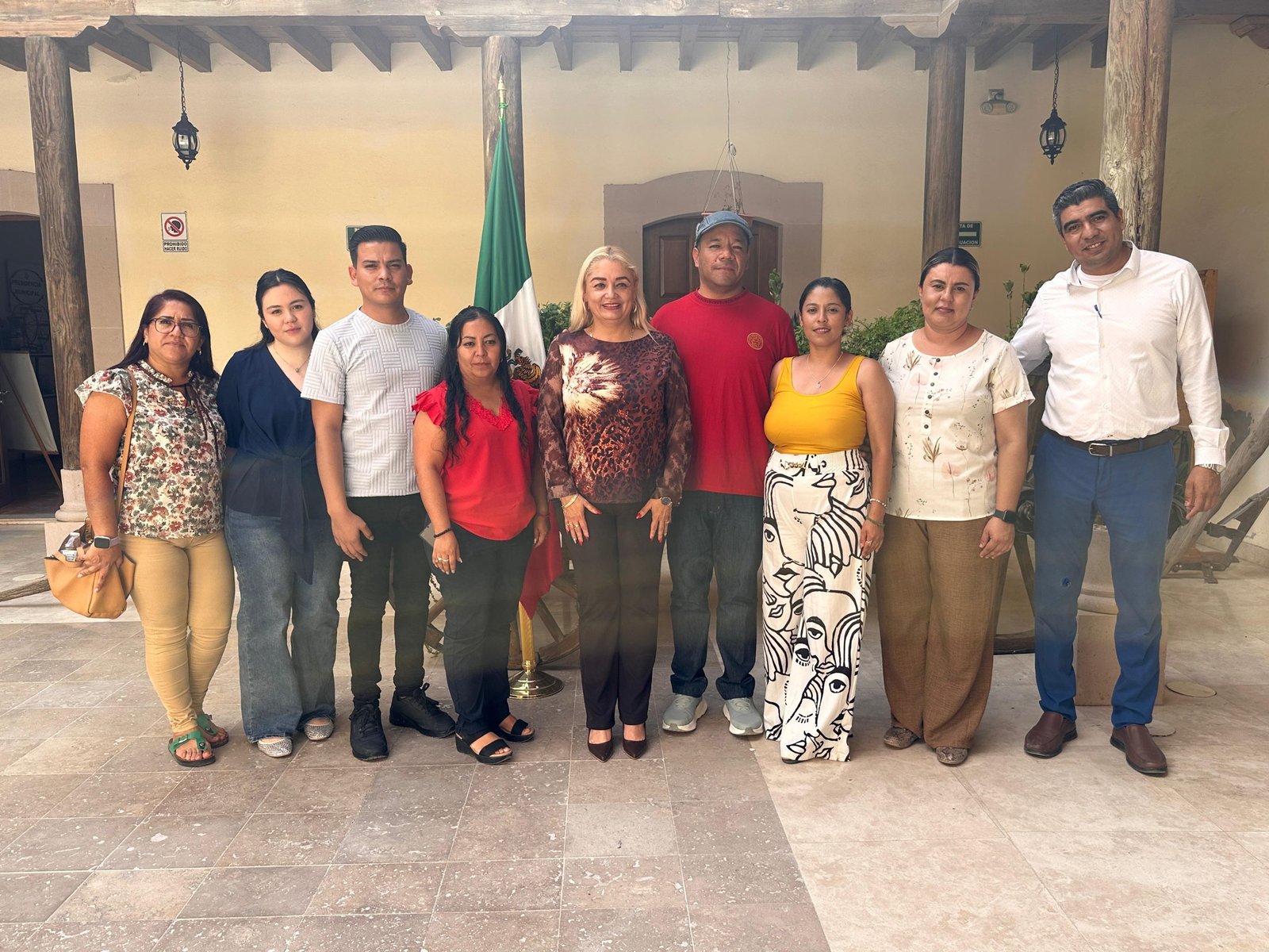 Toma de protesta de nuevos directores y directoras en Mapimí