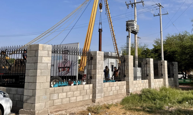 Restablecen suministro de agua en colonias de Torreón tras reparación de bomba 90