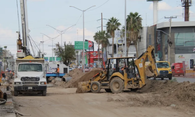 Obras del Sistema Vial Abastos-Independencia provocan cortes temporales de agua en colonias de Torreón