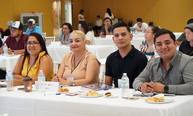 Alcaldesa de Mapimí participa en Jornadas de Capacitación Municipal FAIS 2025