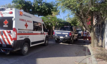 Muere niña de 11 años tras sufrir convulsión mientras nadaba en su domicilio de Lerdo