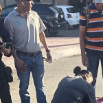 Muere adulto mayor tras caer de camión en movimiento en Torreón