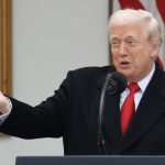 Trump cierra el espacio aéreo de Venezuela y acelera el riesgo de un ataque militar