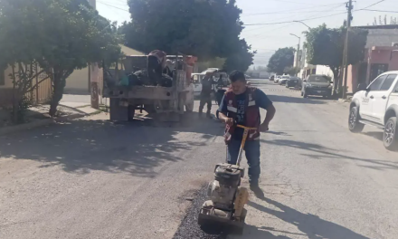 Gómez Palacio acelera programa de bacheo para rehabilitar vialidades estratégicas