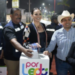 Lerdo entrega nueva iluminación en la Calzada Guadalupe Victoria como parte del programa “Trayectos Seguros”