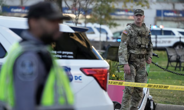 Ataque a militares de la Guardia Nacional desata alarma cerca de la Casa Blanca