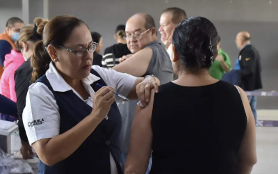 Intensifican vacunación en La Laguna contra influenza, neumococo y Covid-19: habilitan nuevas sedes en Torreón