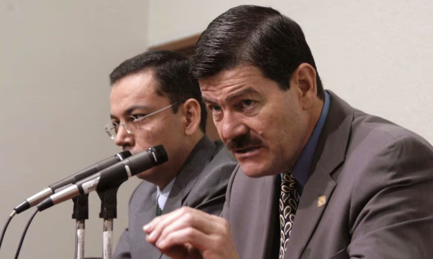 Muere Francisco Barrio, primer gobernador no priista de Chihuahua, a los 75 años