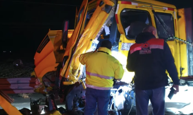 Aparatoso choque de tráileres en la Torreón–Saltillo deja a un hombre en estado crítico