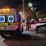 Aparatoso choque deja un lesionado con fracturas y dos autos destrozados en Torreón